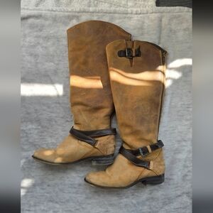 Leather Boots with Buckle